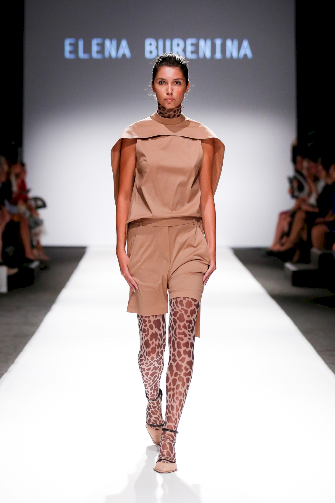 Elena Burenina - MQ Vienna Fashion Week 18
