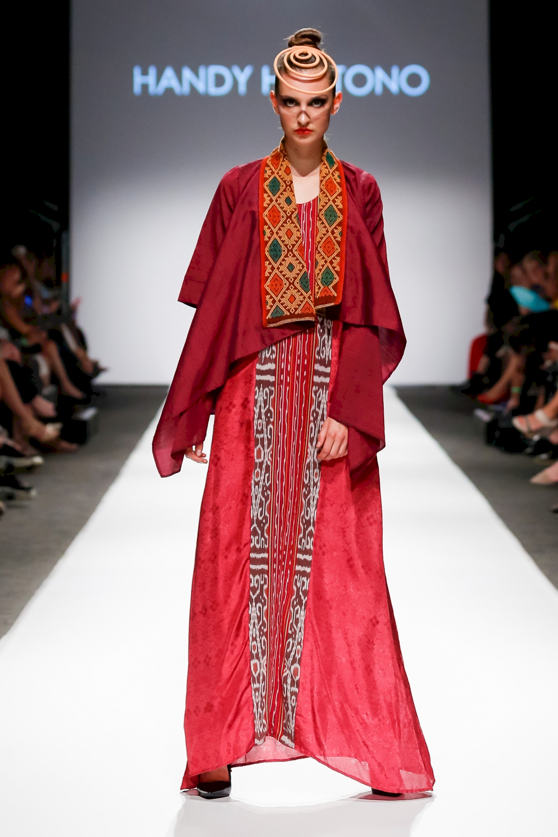 Handy Hartani - MQ Vienna Fashion Week 18