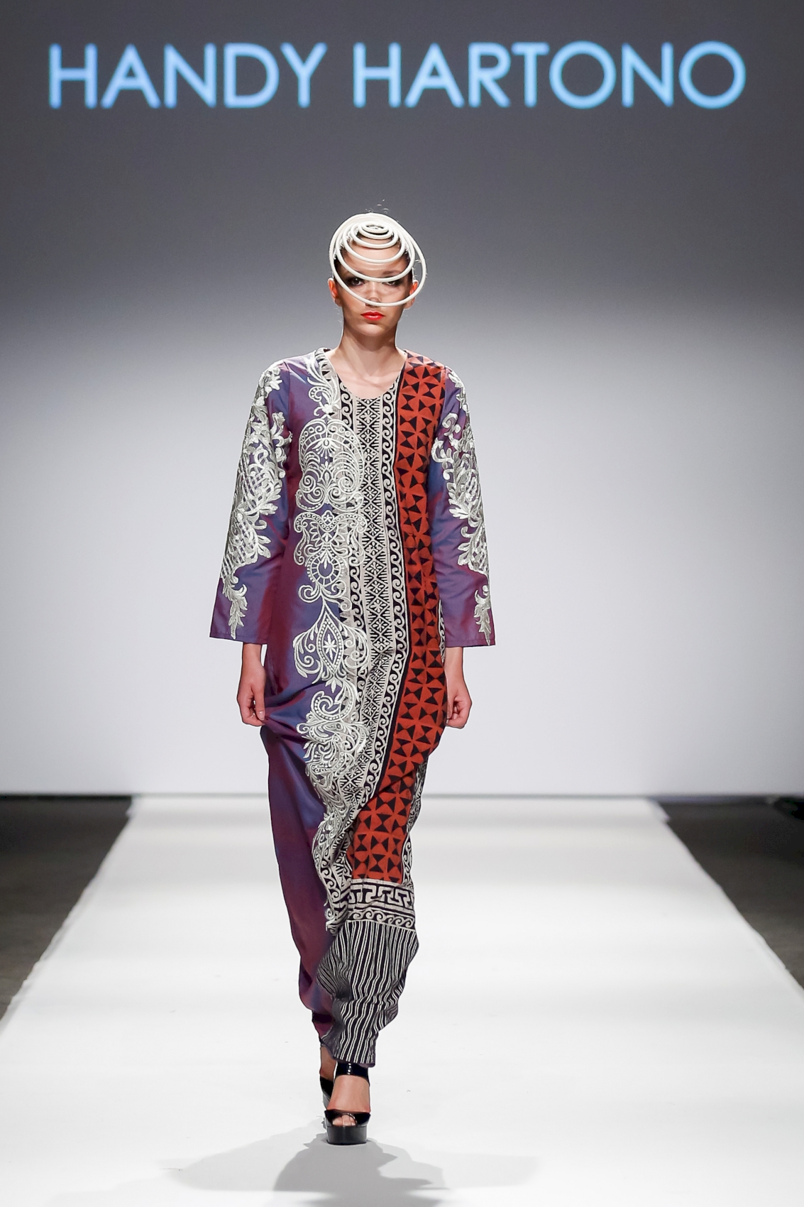 Handy Hartani - MQ Vienna Fashion Week 18