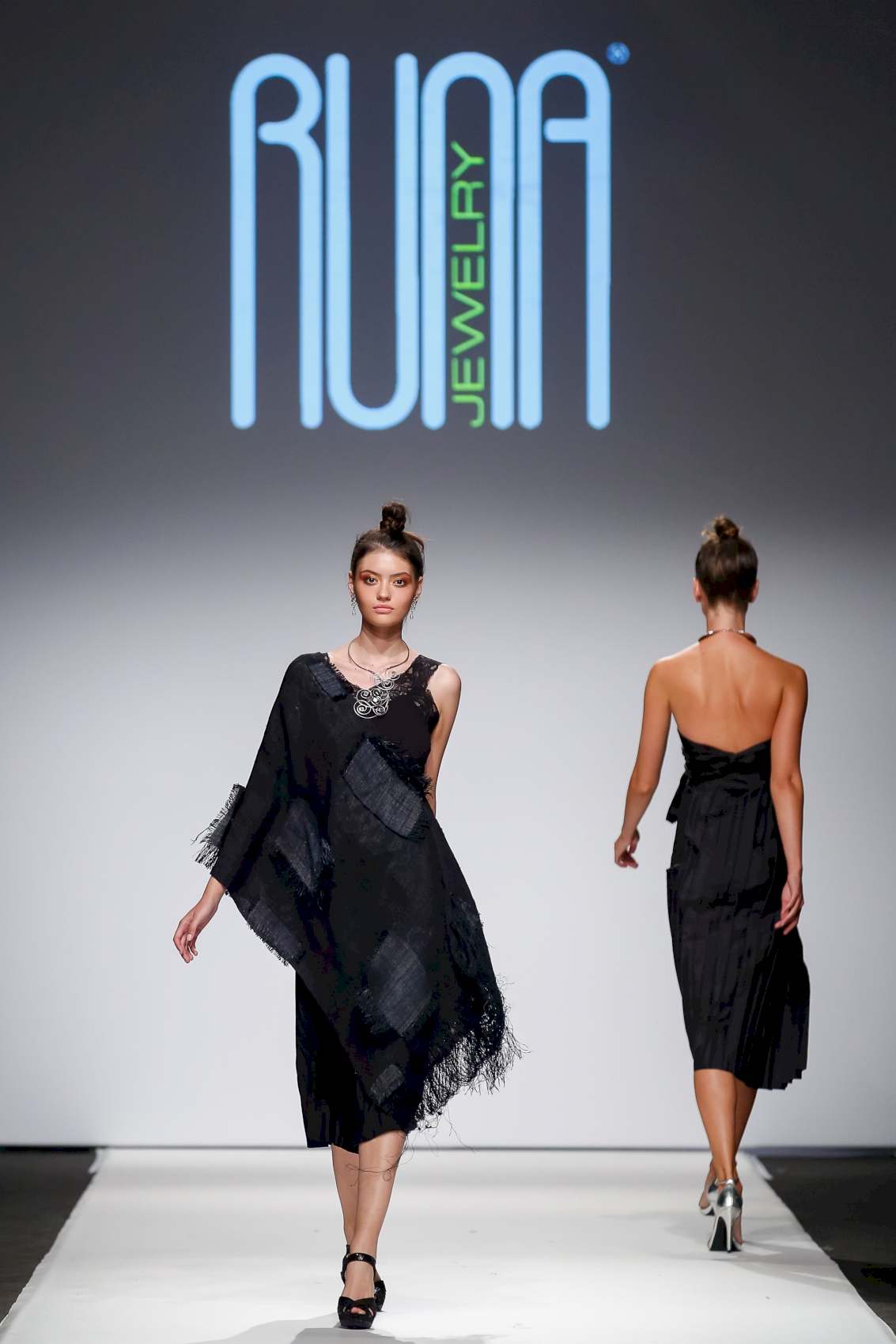 Runi Palar - MQ Vienna Fashion Week 18