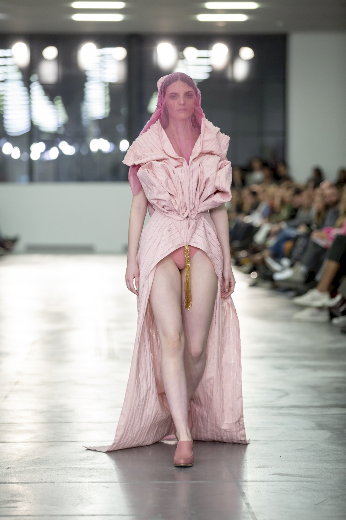 Jacqueline Loekito - Mode Suisse Edition 15