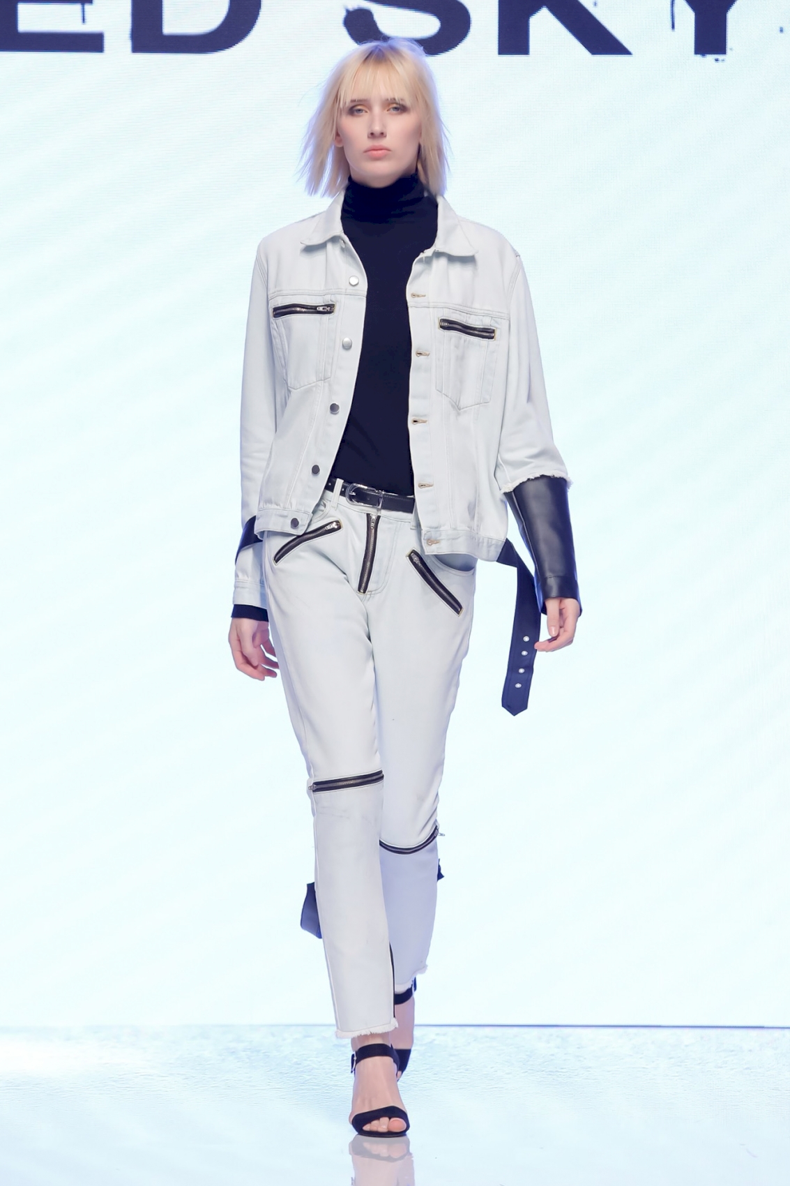 Red Skys – UAE - Arab Fashion Week 2019
