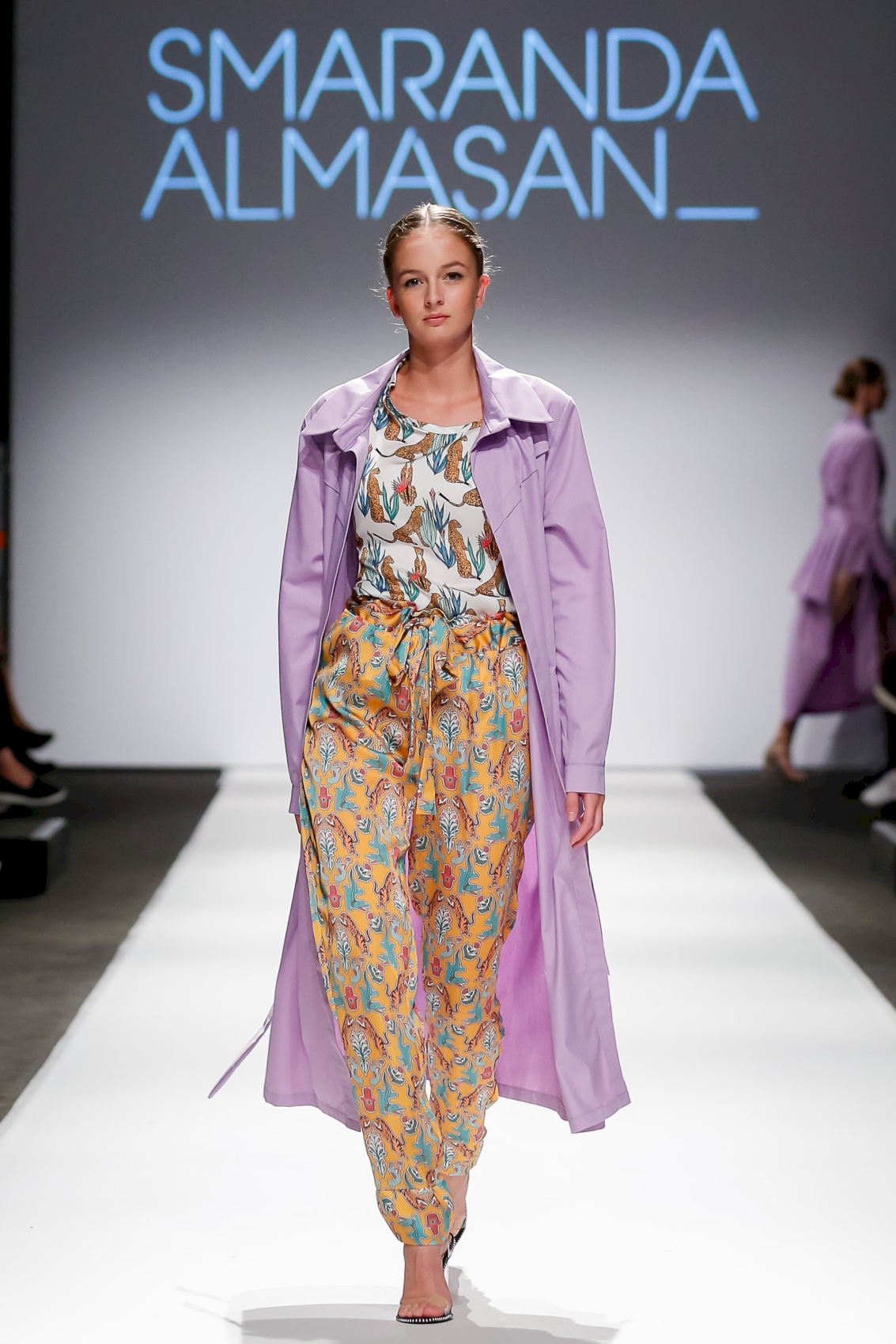 Smaranda Almasan - MQ Vienna Fashion Week 18