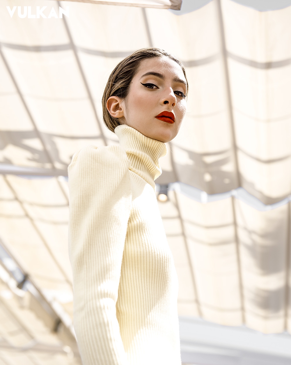VULKAN Magazine -  Longing For Summer
